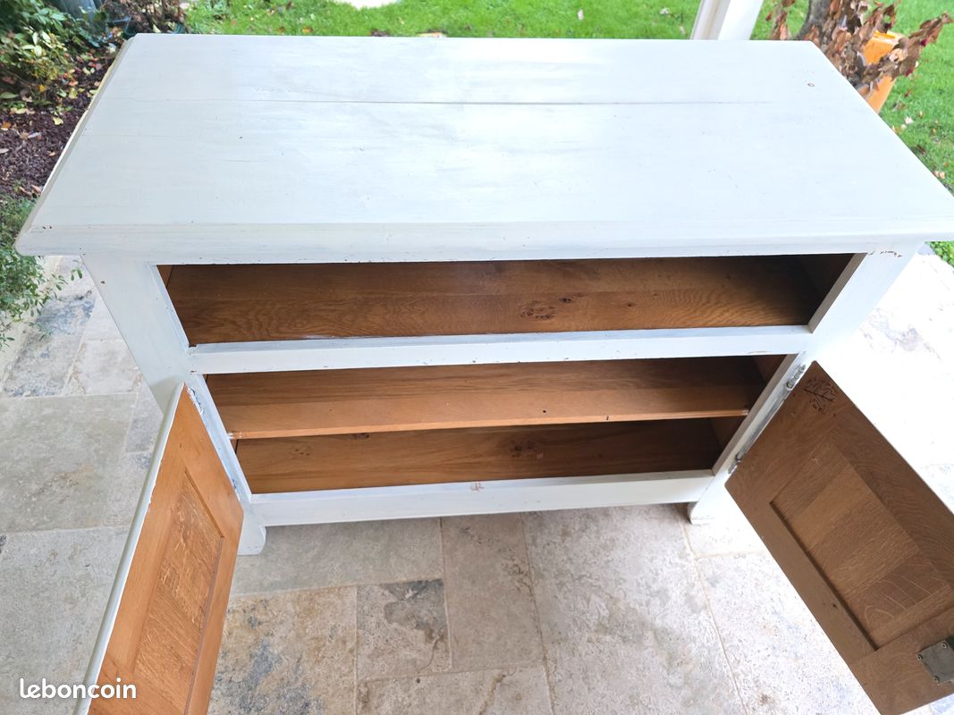 Buffet bas en chene (image 1)