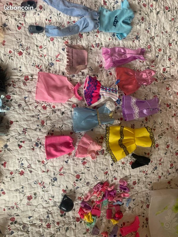 Lot Barbie poupées chevaux (image 7)