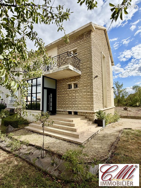 Maison 8 pièces 175 m² · à Vitry-le-François · 175 m² · 250 000 €