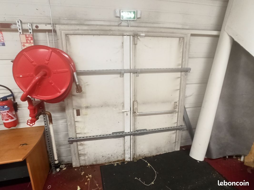 Local 436 m² Limoges (image 14)