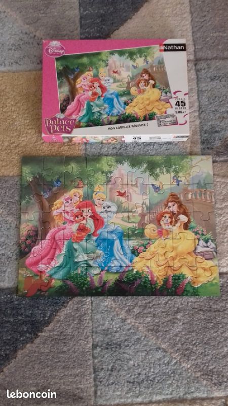 Puzzle princesses Disney 45 pièces (image 2)