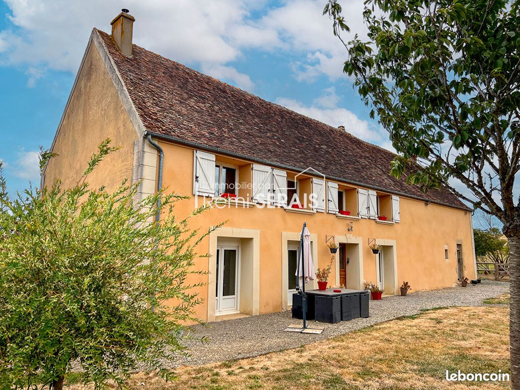 Maison 6 pièces 145 m² · à Sées · 145 m² · 215 000 €
