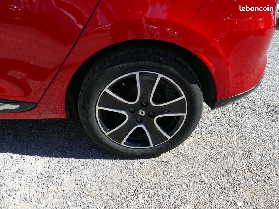 RENAULT CLIO IV ESTATE 1.2 TCE 120 Ch LIMITED EDC 35990KM (image 3)