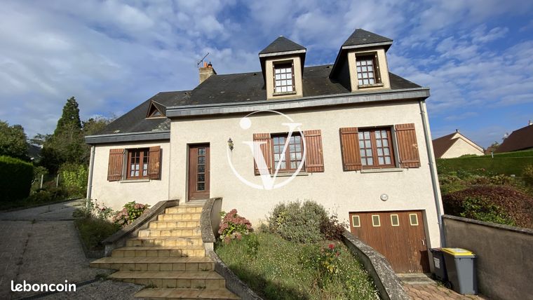 Propriété 5 pièces 106 m²