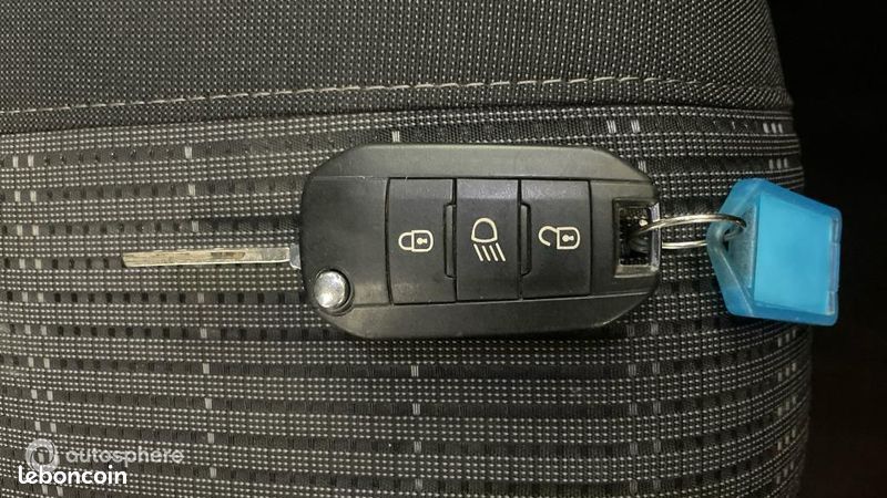 Peugeot 308 1.2 PureTech 130ch S&S Allure EAT8 (image 16)