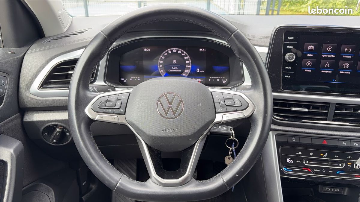 Volkswagen T-Roc 1.5 TSI EVO 150 Life (image 24)