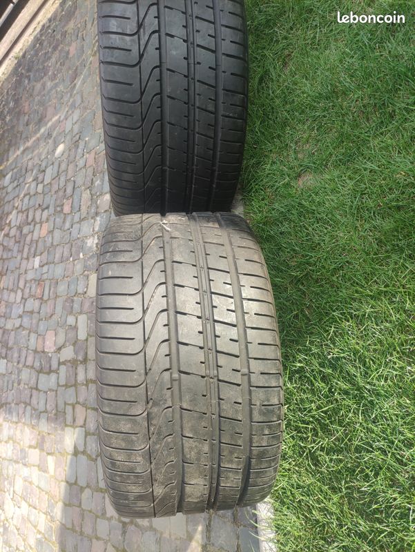 Une Roue Audi R8 2 jante roue arriere ORIGINE Audi R8 pneu 295 30 19 - Équipement auto
