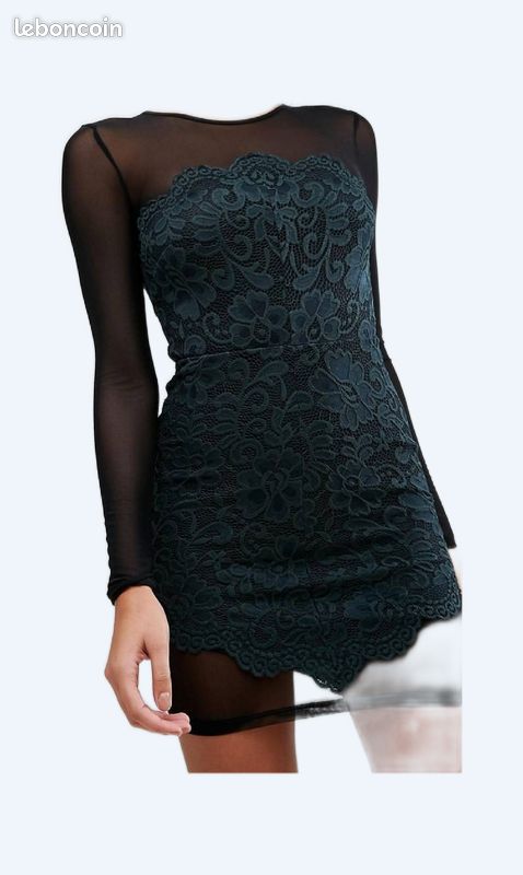 Robe moulante en tuile dentelle noir et vert (image 1)
