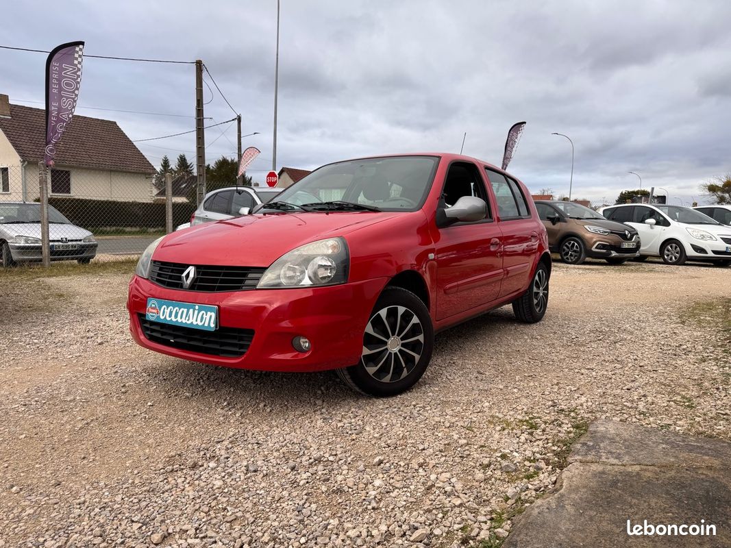 RENAULT Clio Campus 1.2 16V 75 CV eco2 Pack Clim PREMIERE MAIN (image 3)