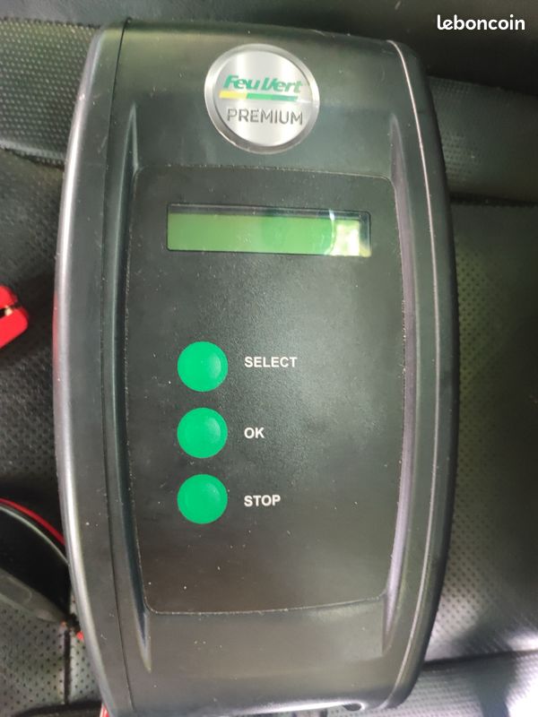 🔋 Chargeur de batterie automatique 12V / 24V Feu Vert – Jusqu’à 250Ah (image 1)
