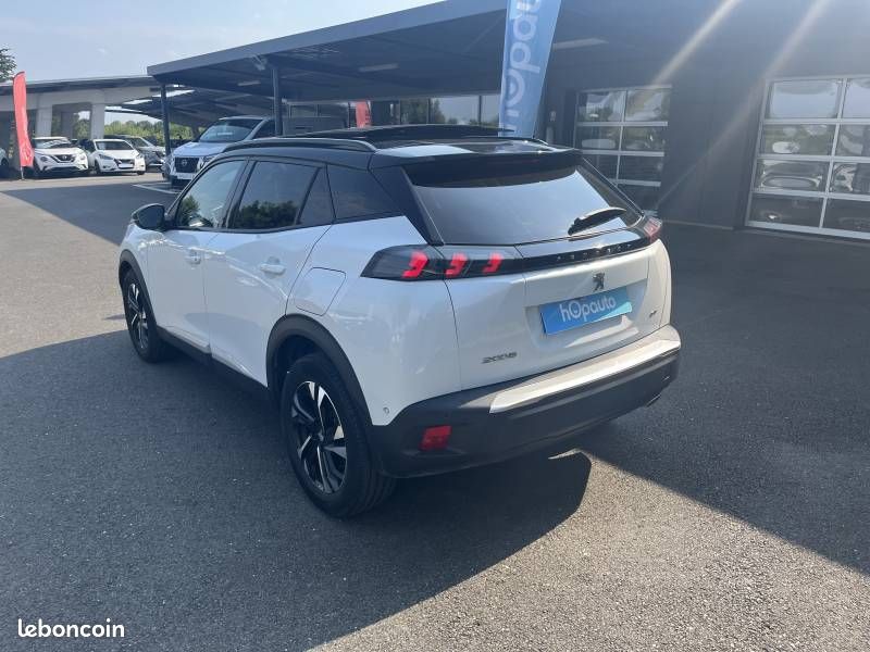 Peugeot 2008 BlueHDi 130 S&S EAT8 GT (image 7)