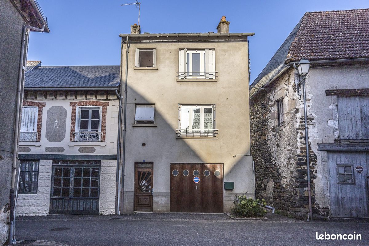 Maison 5 pièces 78 m² · à Pleaux · 78 m² · 80 000 €