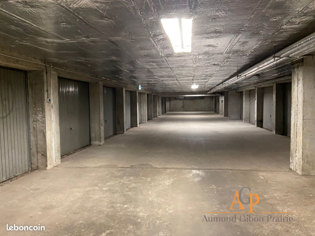 Parking/box CAEN · 100 €/mois