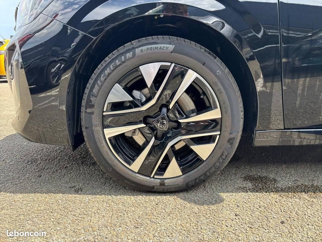 Peugeot 208 Hybrid 110 ch e-DCS6 - Edition (image 13)