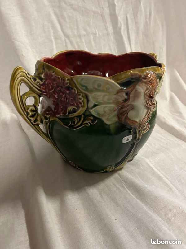 Magnifique et rare cache pot barbotine style art nouveau Mucha fabrique Onnaing modèle Biarritz Magnificent French majolica hide jar (image 2)