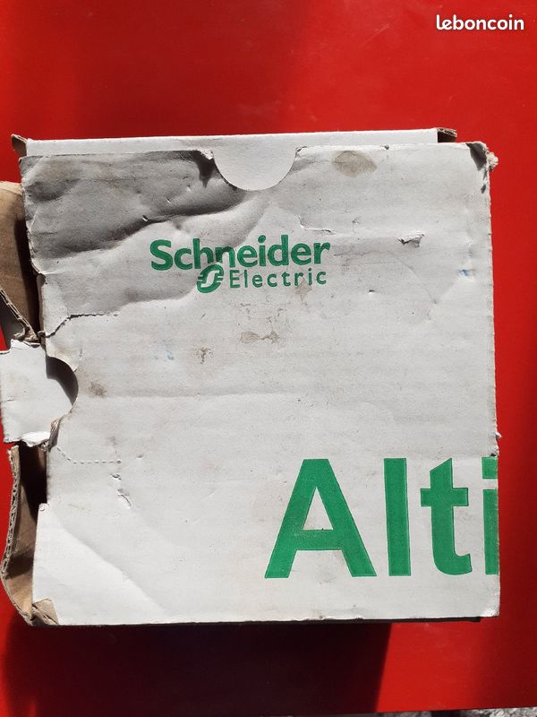 Altivar ATV312 SCHNEIDER ATV312H075M2 Convertisseur Variateur de fréquences (image 4)