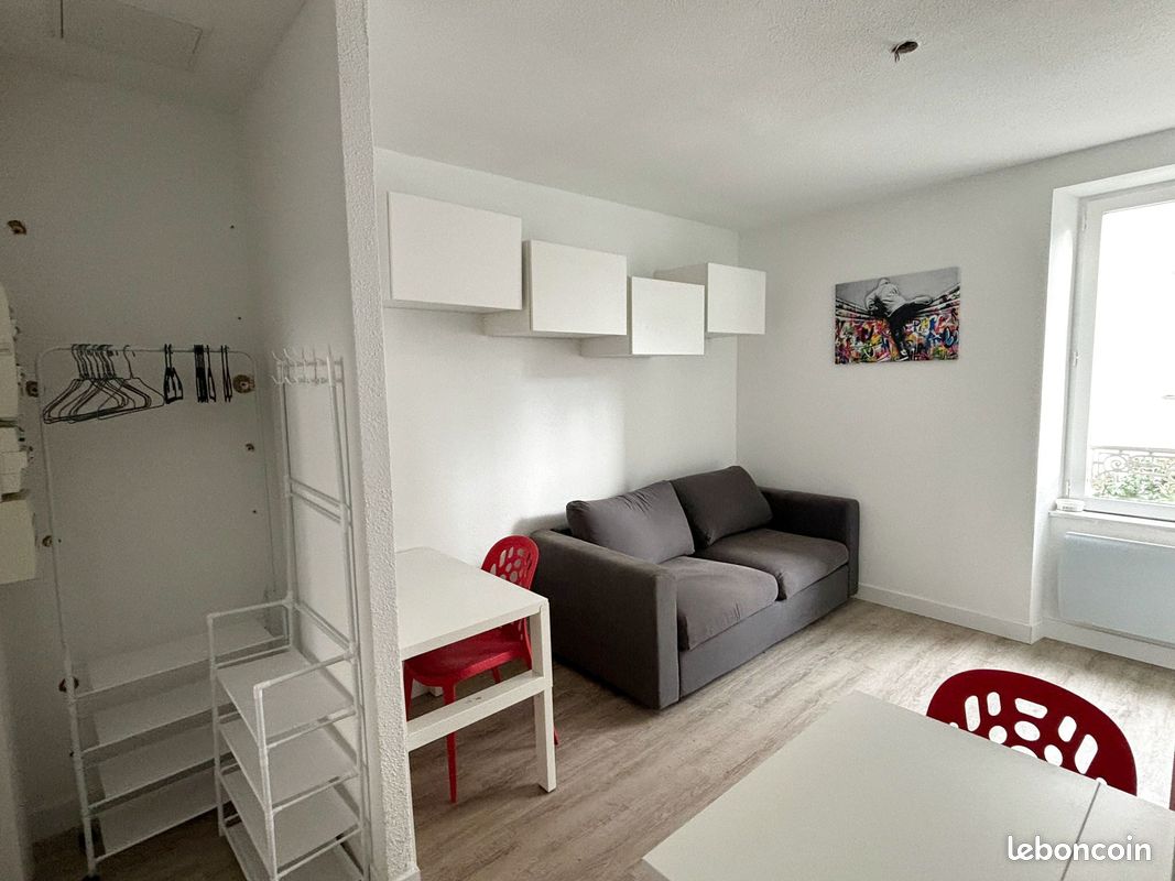 Appartement 1 pièce 15 m² · à Grenoble · 15 m² · 428 €