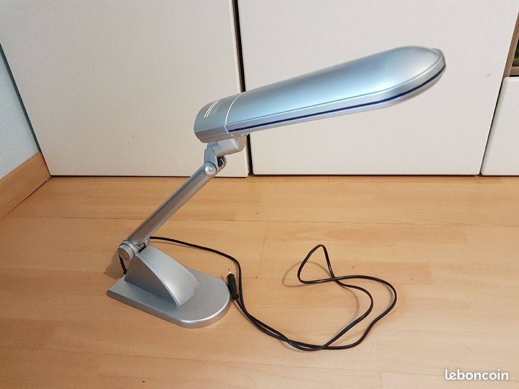 Lampe de bureau (image 2)