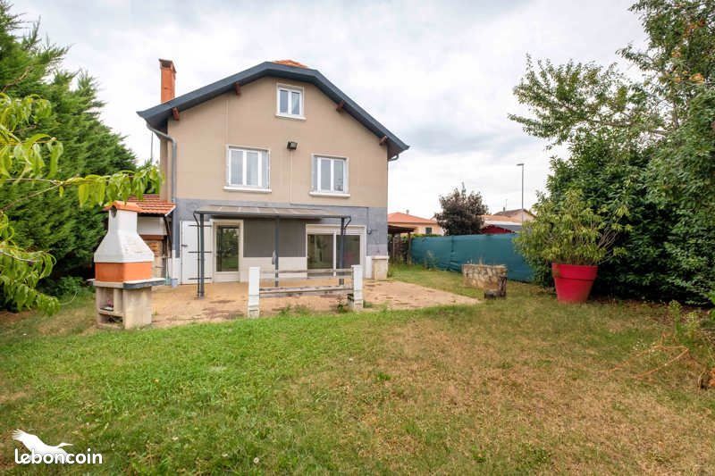 Maison 4 pièces 103 m² · à Bron · 103 m² · 362 000 €