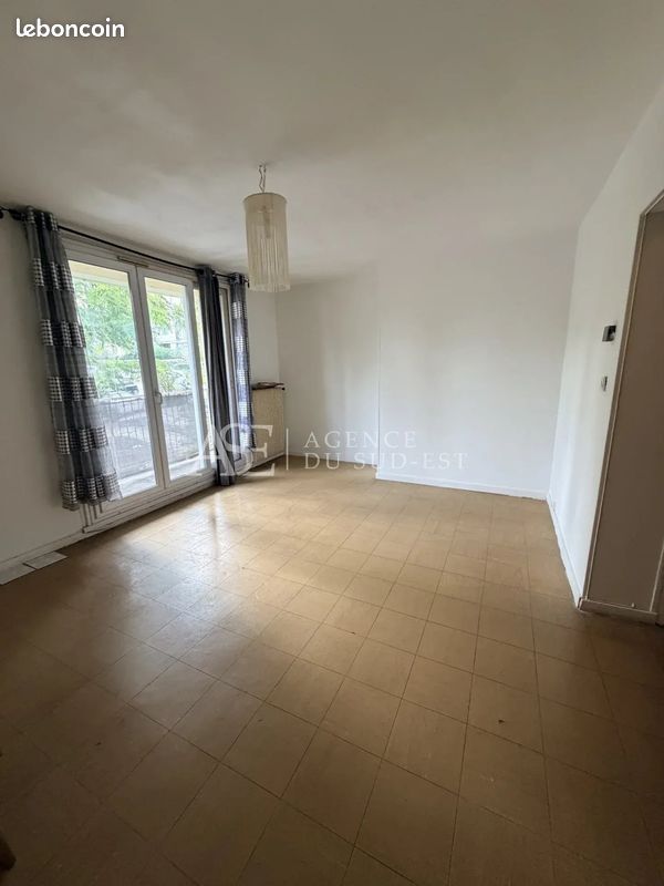 Appartement 3 pièces 61 m² · à Aix-en-Provence · 61 m² · 195 000 €