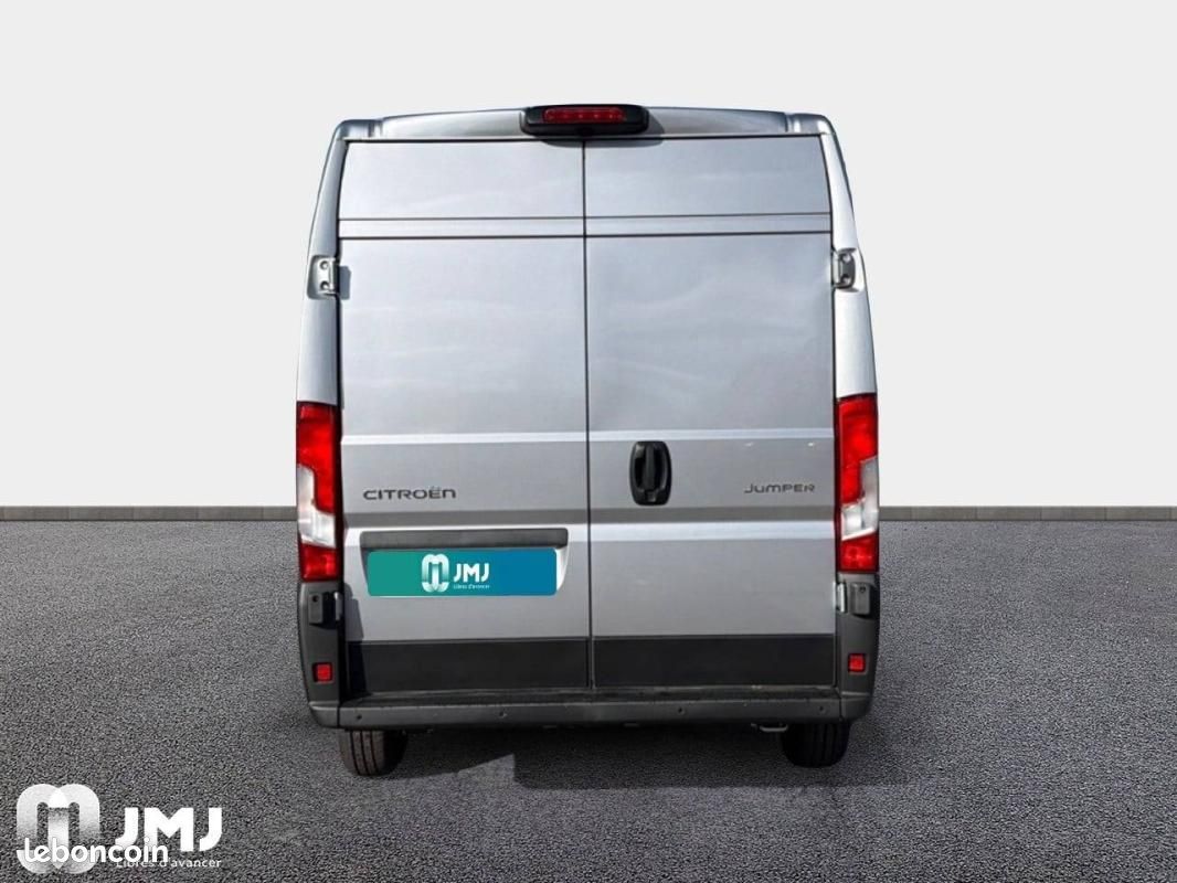 Citroën Jumper FOURGON TOLE 35 L2H2 140 S&S BVA8 (image 5)