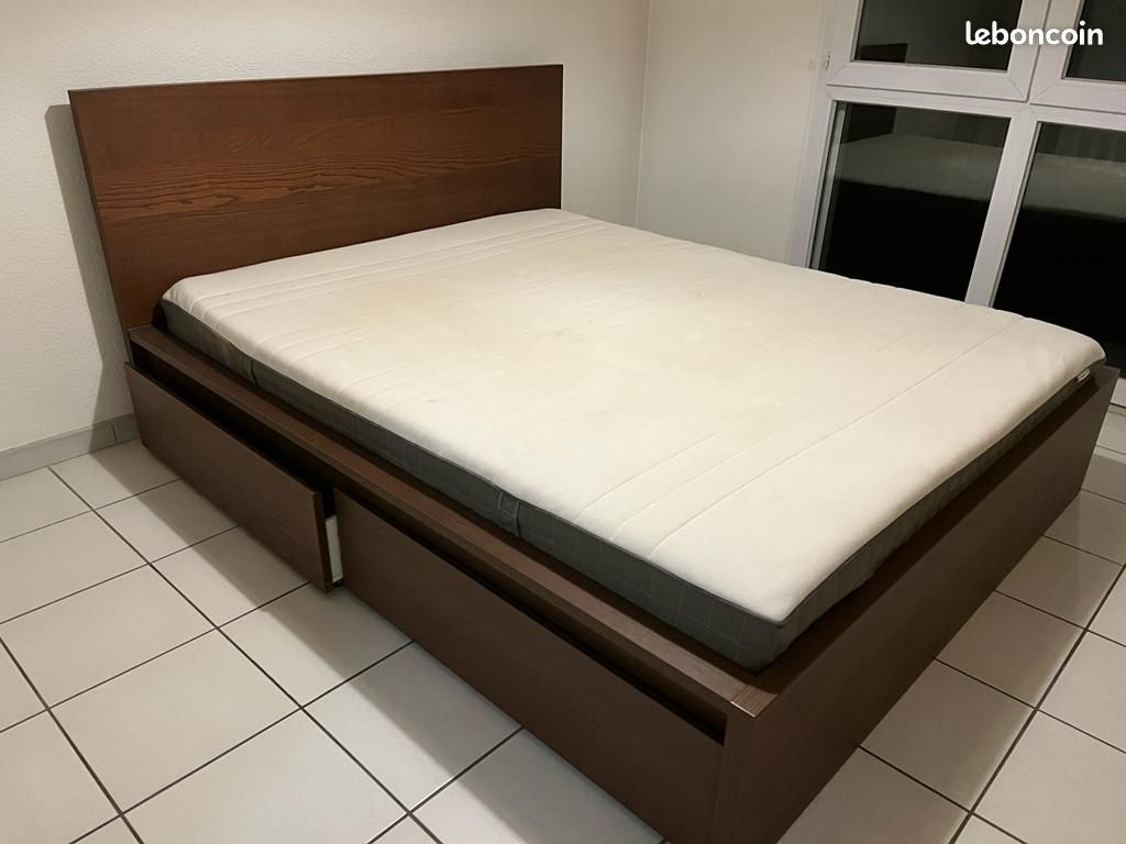 Cadre de lit 160 X 200 + sommier + matelas+prix négociable (image 4)