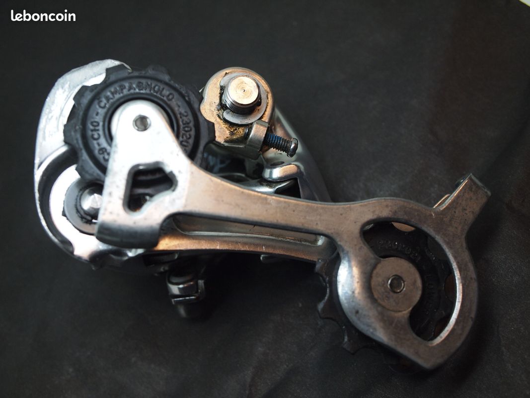 Dérailleur Arrière Campagnolo Véloce 9 Vitesses – NOS – Vintage – Fabriqué En Italie