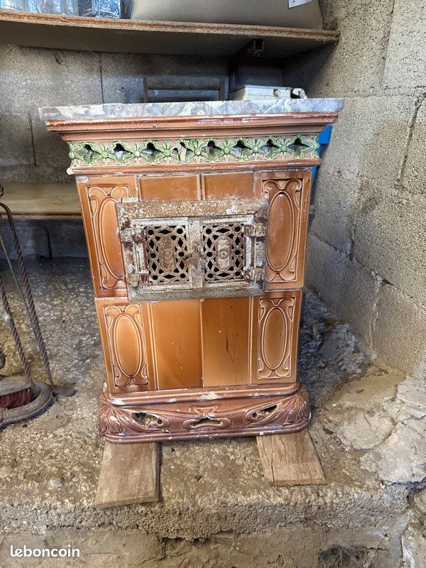 Poêle en fonte émaillée (image 1)