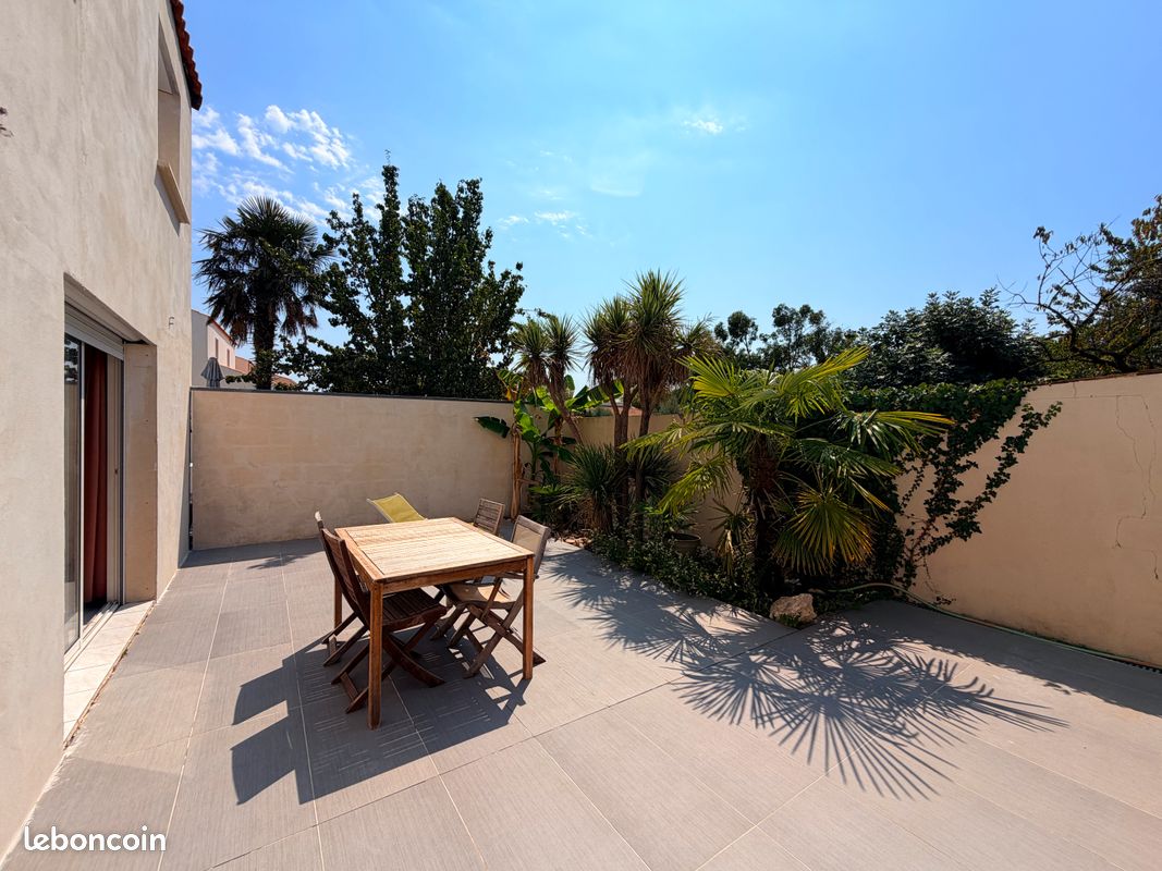 Maison 5 pièces 12 m² · à La Rochelle · 12 m² · 520 €/mois