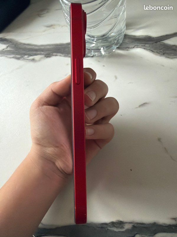 IPhone 14 Plus rouge (image 2)