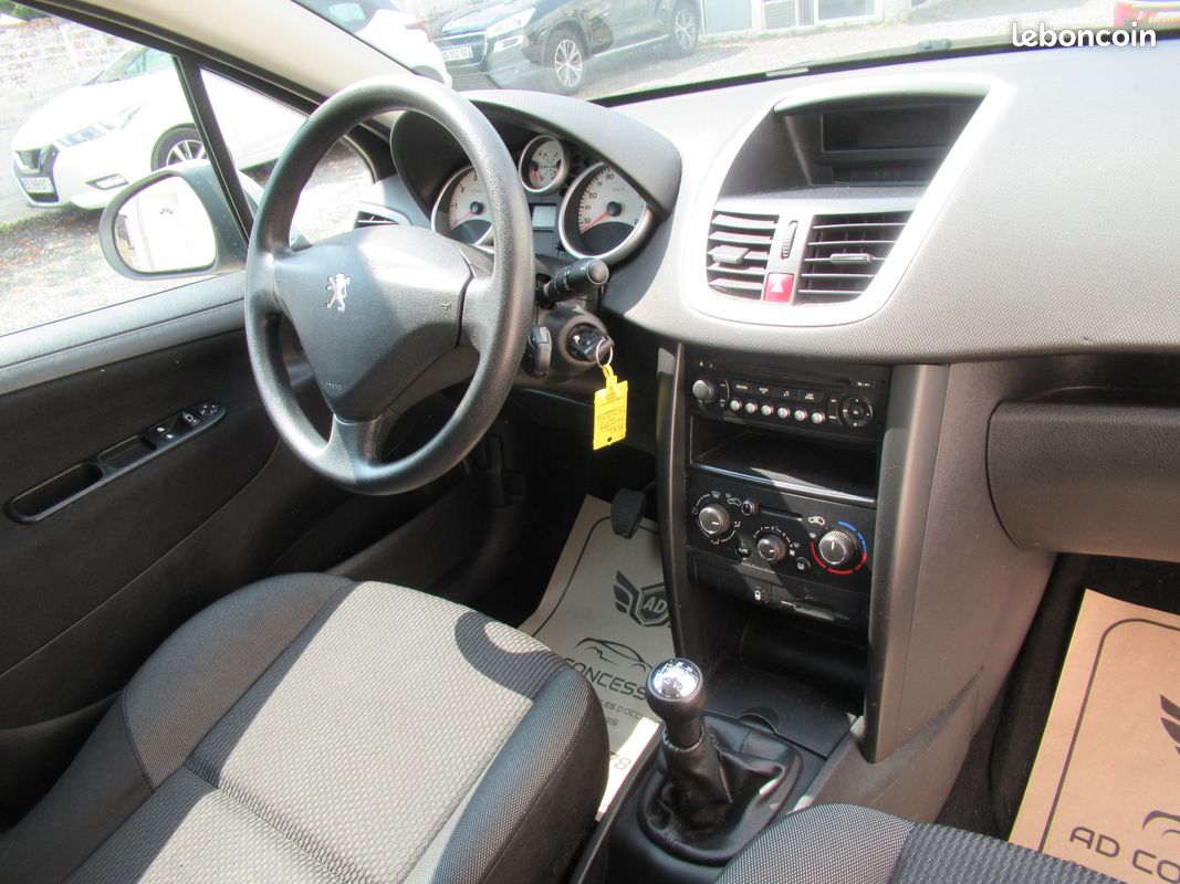 Peugeot 207 (2) 1.4 75 access 5p (image 5)