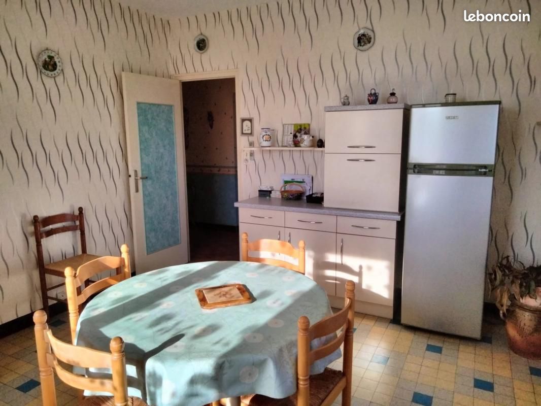 Maison 6 pièces 140 m² - Neuville-de-Poitou 86170 (image principale 5)