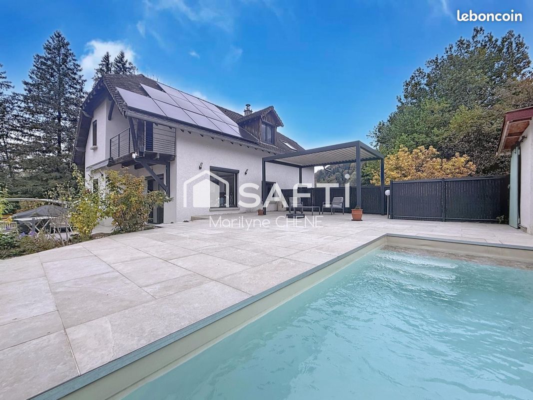Maison 5 pièces 140 m² · à Entre-Deux-Guiers · 140 m² · 490 000 €