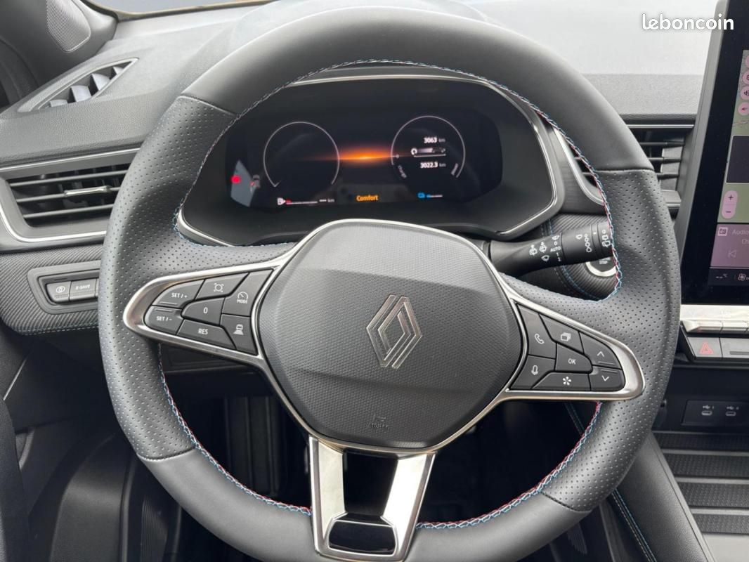 Renault Captur E-Tech full hybrid 160 ch esprit Alpine (image 13)