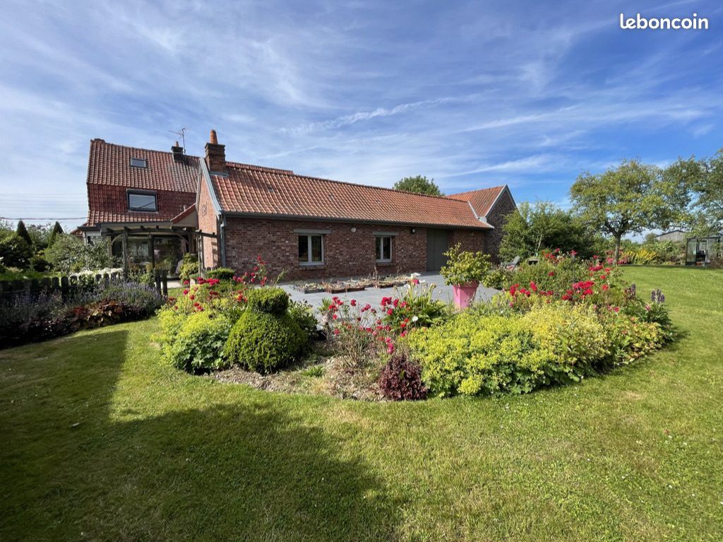 Maison 7 pièces 249 m² · à Verlinghem · 249 m² · 985 000 €