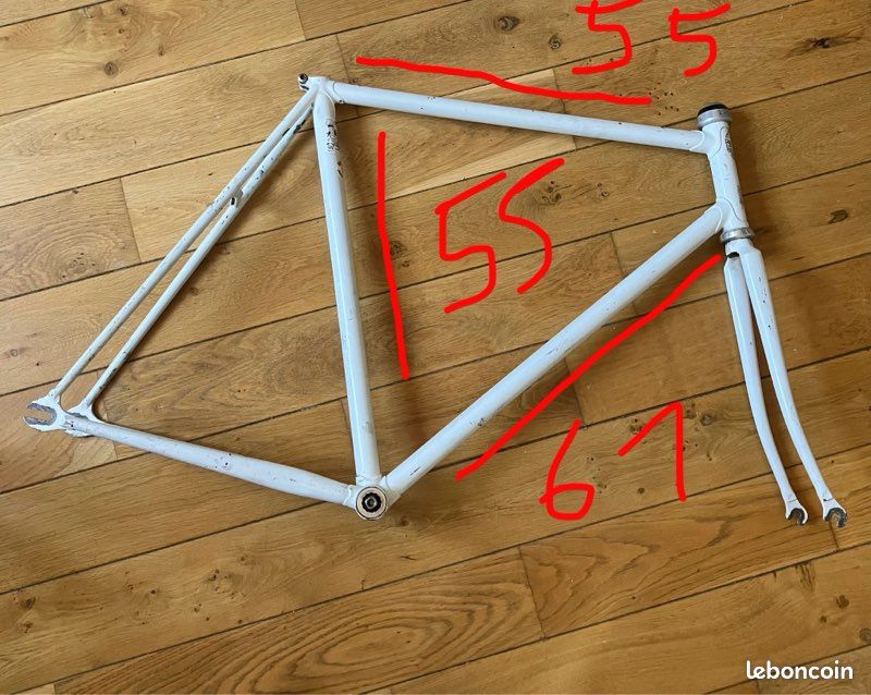 Cadre Acier Carlton Pista – Taille M, à Restaurer (origine UK)