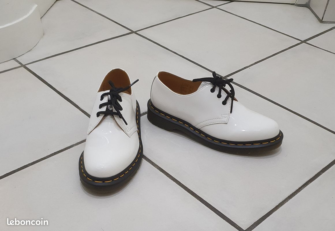 Martens Derbies basses blanc Pointure 38 Chaussures