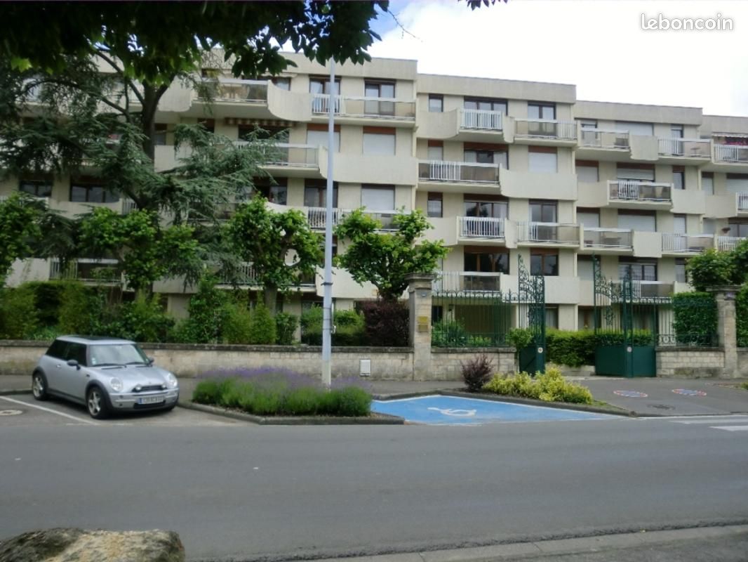 Appartement 1 pièce 35 m² · à Compiègne · 35 m² · 600 €