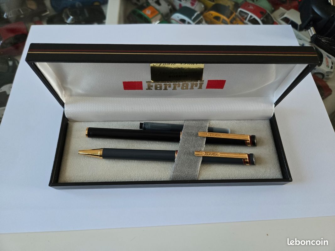 Stylo Bille Ferrari Fiorano - Acier Gris - Comme Neuf Avec Recharge