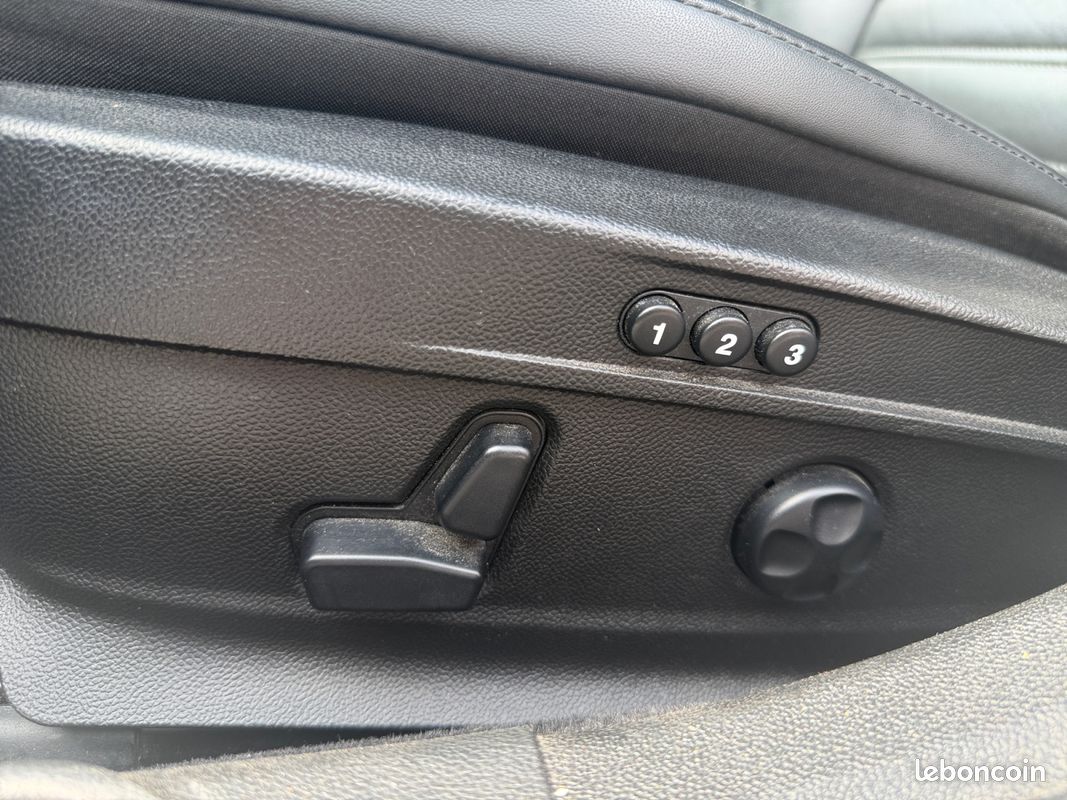 ALFA ROMEO GIULIA 2.2 JTD 180 LUSSO AT 180Ch Garantie 12 mois (image 15)