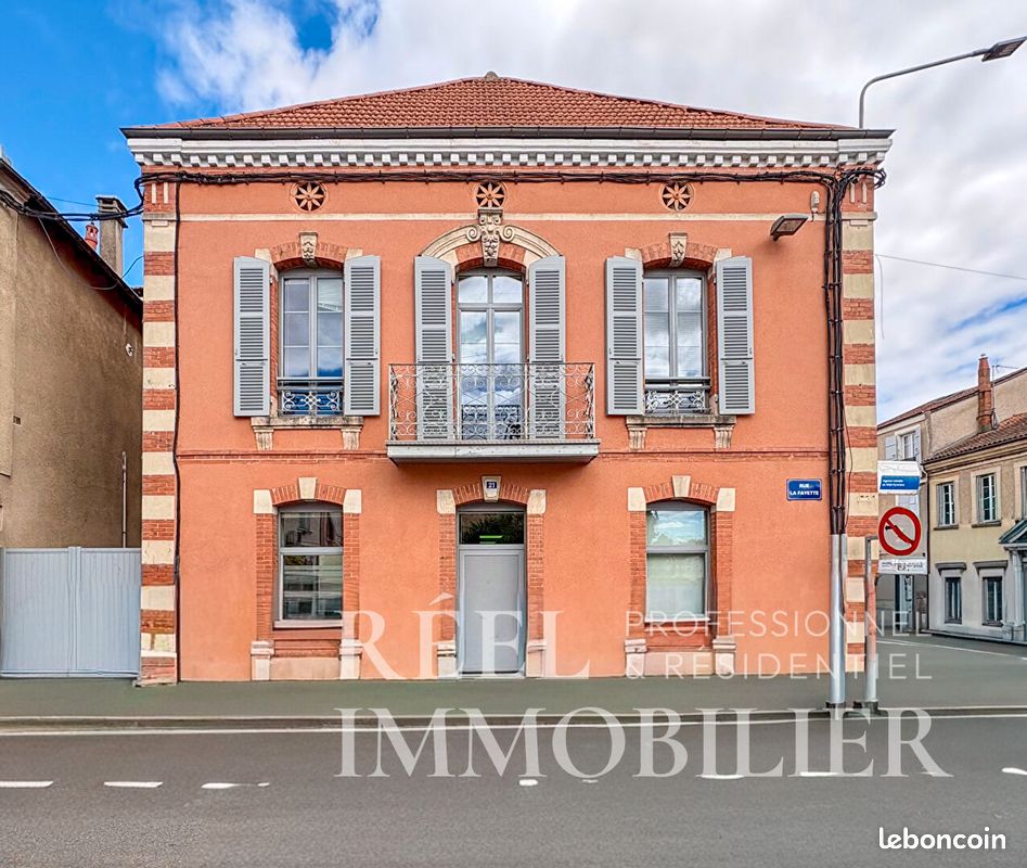 Immeuble 10 pièces 225 m² · à Auch · 225 m² · 469 000 €