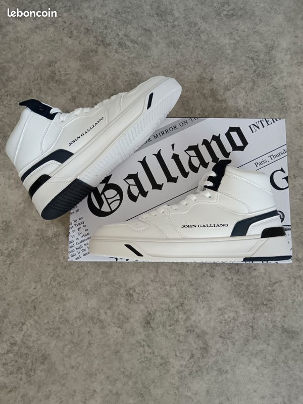 Basket John galliano neuve taille 42 Chaussures