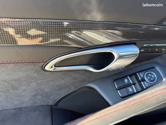 Porsche 911 Carrera 4 GTS PDK,LIFT,SIEGES CHAUFFANTS, CAMERA DE RECUL, TOE ETC... (image 27)