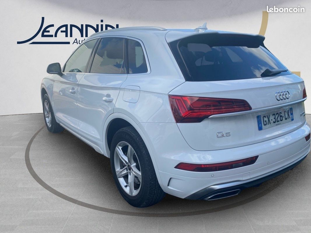 AUDI Q5 50 TFSIe 299 S tronic 7 Quattro S line (image 3)