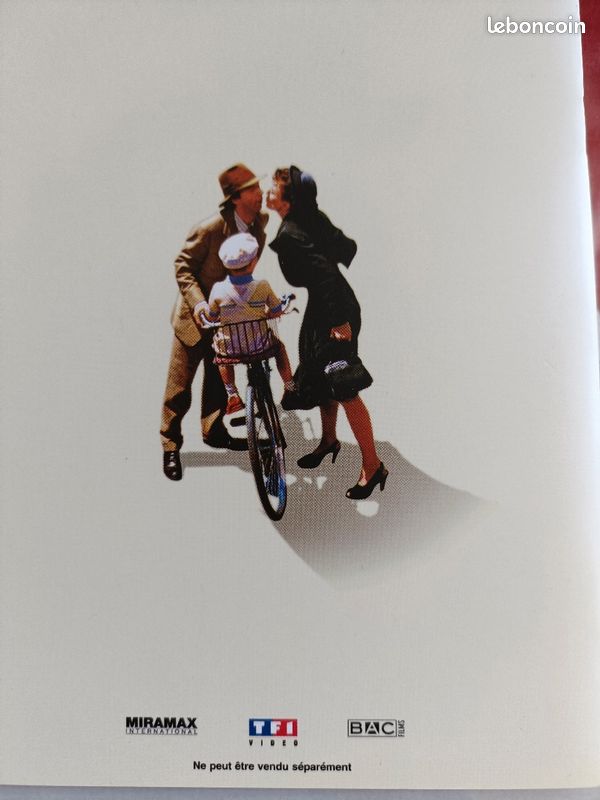 Coffret collector de 2 dvd et 1 livret "la vie est belle " (image 9)