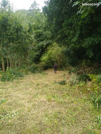 Terrain avec batiment