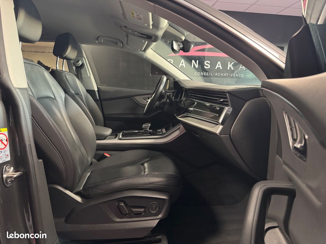 AUDI Q8 Q8 45 TDI 231 Tiptronic 8 Quattro / CarPlay / Caméra de recul / Sièges éléctriques (image 25)