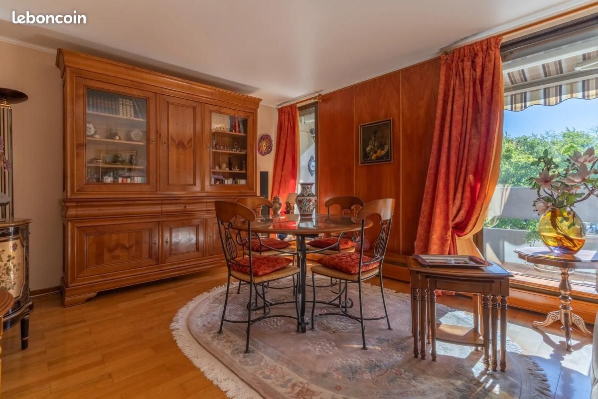 Appartement 3 pièces 66 m² · à Élancourt · 66 m² · 145 000 €