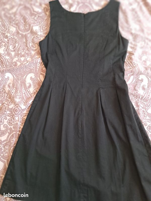 Robe noire camaïeu (image 2)