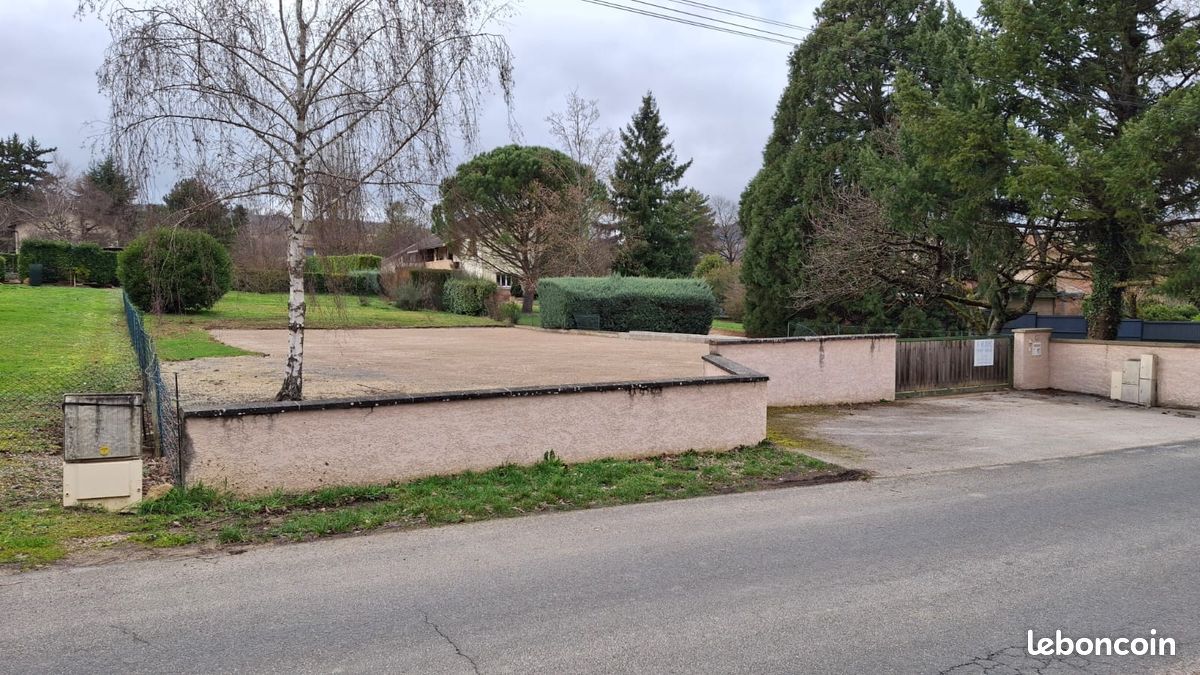 IGE - Vente de terrain viabilisé · à Igé · 89 000 €